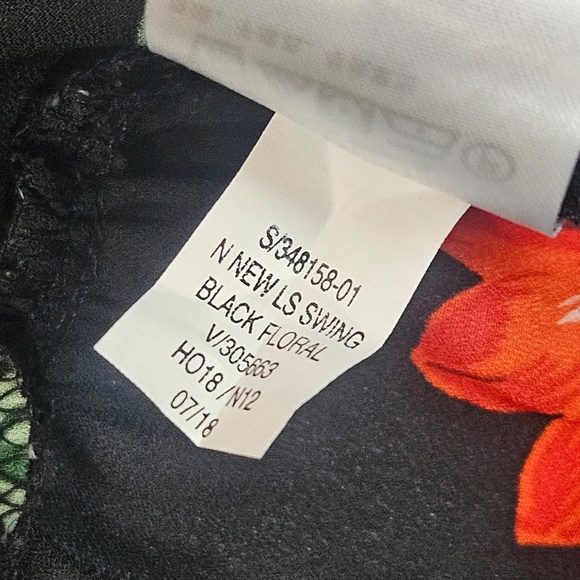 Old Navy Floral Top Womens XL Black Red Peplum Style Smart Casual Office Blouse - Picture 6 of 8